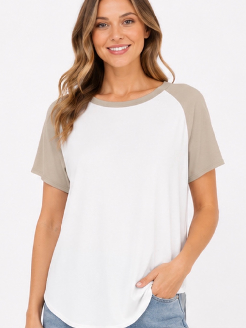 Women’s Cable & Gauge White Tee with Taupe Raglan Sleeves, great condition